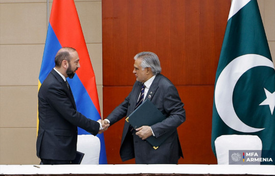 Ermənistan və Pakistan XİN başçıları diplomatik əlaqələrin qurulması ilə bağlı kommünike imzalayıblar