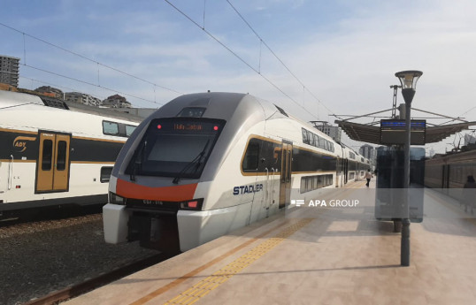 Azərbaycanda dəmir yolu ilə sərnişin daşımalarından gəlirlər kəskin artıb