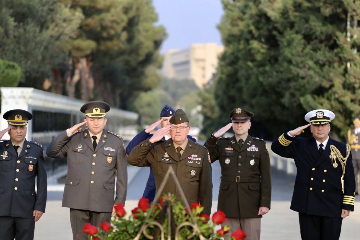 ABŞ-ın briqada generalı Azərbaycana gəlib - FOTO 