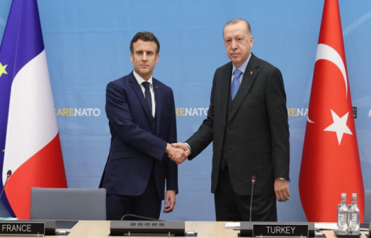 Fransa Prezidenti Emmanuel Makron , Türkiyə Prezidenti Rəcəb Tayyib Ərdoğan