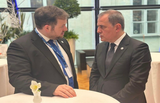 Stefan Dauti, Ceyhun Bayramov