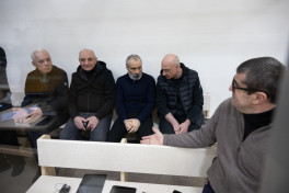 Arayik Harutyunyan və digərlərinin məhkəməsində təqsirləndirilən şəxslərin vəkillərinin müdafiə çıxışı yekunlaşıb