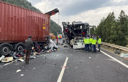 Türkiyədə yol qəzasında 7 nəfər ölüb, 11 nəfər xəsarət alıb