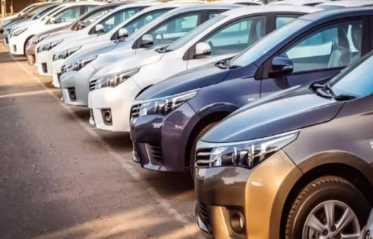 Azərbaycana idxal olunan köhnə minik avtomobilləri üçün yeni aksiz dərəcəsi tətbiq olunacaq