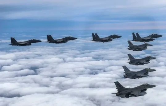 Çin və Rusiya hərbi təyyarələri Cənubi Koreyanın hava sahəsinə yaxınlaşıb