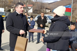 Növbəti köç karvanı Ağdərənin Vəngli kəndinə çatıb, açarlar təqdim olunub- FOTO  - YENİLƏNİB 