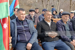 Növbəti köç karvanı Ağdərənin Vəngli kəndinə çatıb, açarlar təqdim olunub- FOTO  - YENİLƏNİB 