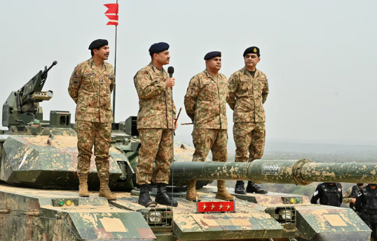 Pakistan Silahlı Qüvvələrinin Quru Qoşunları komandanı Asim Muniri