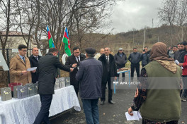 Növbəti köç Xocavəndin Qırmızı Bazar qəsəbəsinə çatıb, açarlar təqdim edilib- YENİLƏNİB  - FOTO 