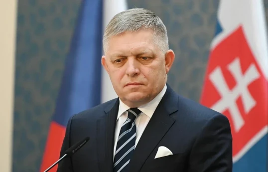 Slovakiyanın Baş naziri Robert Fitso