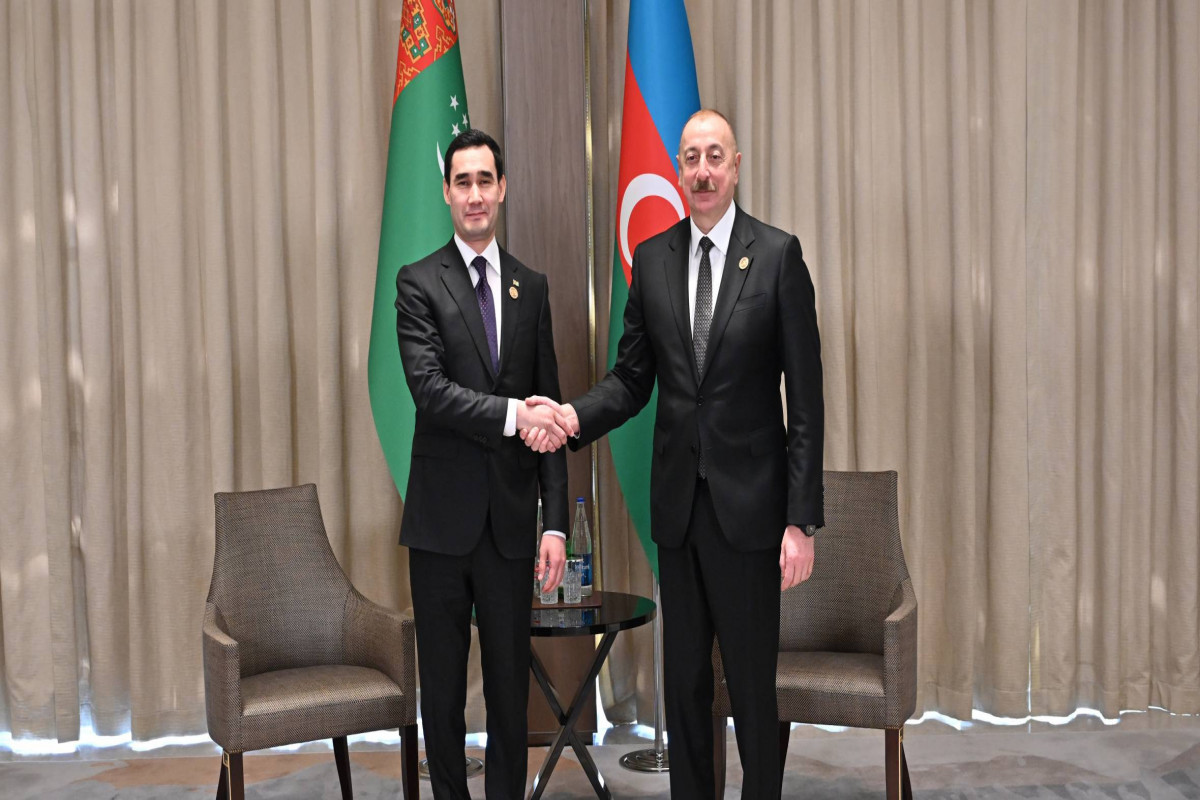 Türkmənistanın Prezidenti Sərdar Berdiməhəmmədov və Prezident İlham Əliyev