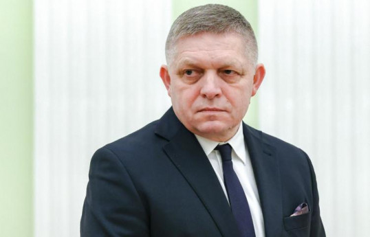 Slovakiyanın Baş naziri Robert Fitso