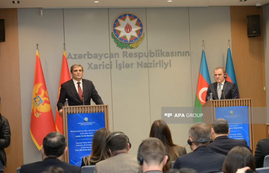 Azərbaycan xarici işlər naziri Ceyhun Bayramov və Monteneqronun Baş nazirinin müavini, xarici işlər naziri Ervin İbrahimoviç