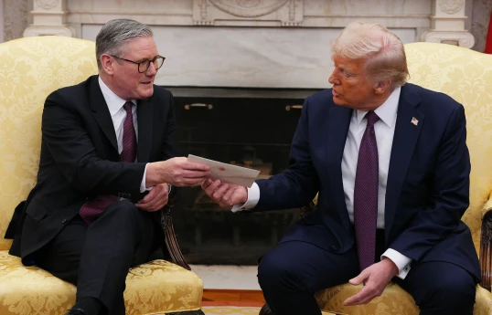 Böyük Britaniyanın Baş naziri Kir Starmer və ABŞ Prezidenti Donald Tramp