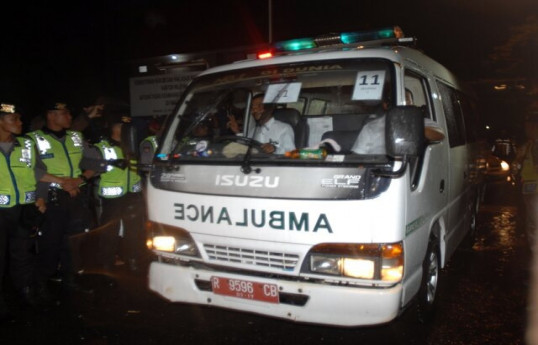 İndoneziyada avtobus qəzası: 16 nəfər ölüb, 18 nəfər yaralanıb
