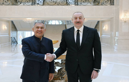 Tatarıstan Respublikasının Rəisi Rüstəm Minnixanov və Prezident İlham Əliyev