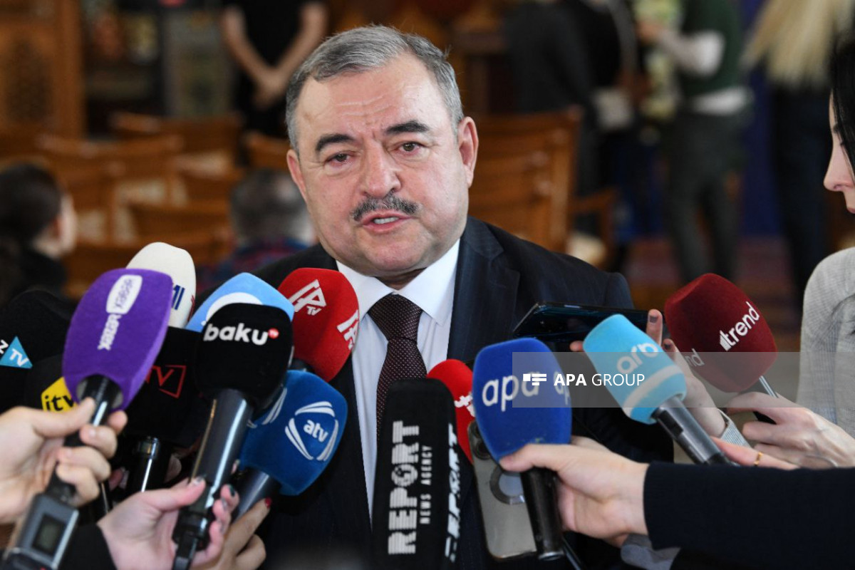 "Azərbaycan Hava Yolları" QSC (AZAL) vitse-prezidenti İlham Əmirov