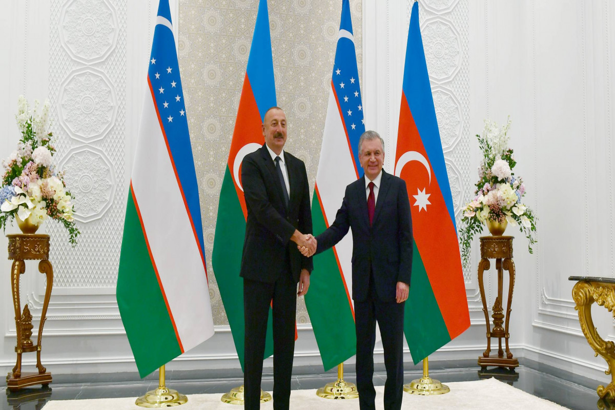 Özbəkistan Respublikasının Prezidenti Şavkat Mirziyoyev və Prezident İlham Əliyev