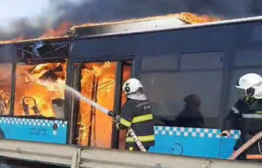 Sarayda avtobusda yanğın olub - FOTO  - VİDEO 