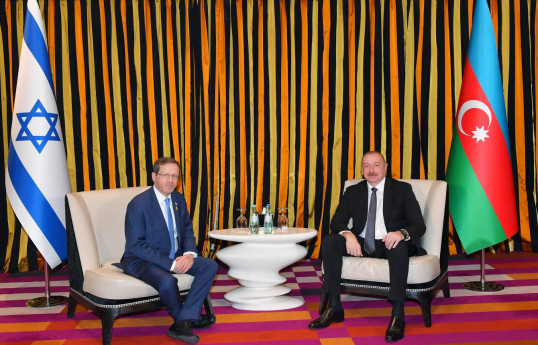 İsrail Dövlətinin Prezidenti İsxak Hersoq, Azərbaycan Respublikasının Prezidenti İlham Əliyev