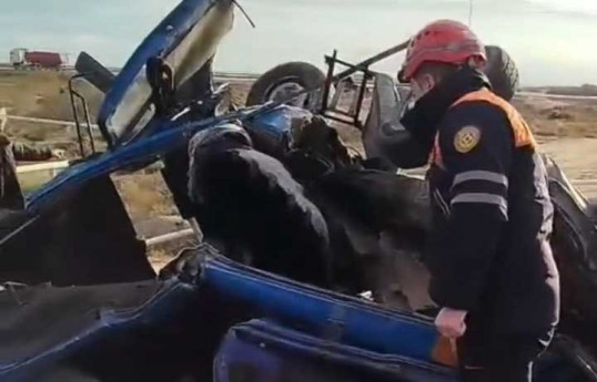 Qaradağda avtobuslar toqquşub, 2 nəfər ölüb, 11 nəfər xəsarət alıb - YENİLƏNİB-3 