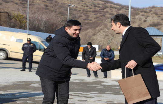 Köç karvanları Xocalının Şuşakənd və Xanyurdu kəndlərinə çatıb, açarlar təqdim olunub - FOTO 