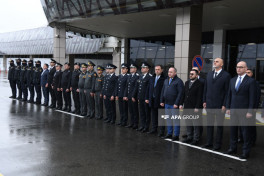 Qazaxıstanda təyyarə qəzasında həlak olanların xatirəsi bir dəqiqəlik sükutla yad olunub - FOTO 