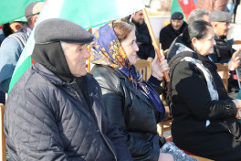 Köç karvanları Xocalının Şuşakənd və Xanyurdu kəndlərinə çatıb, açarlar təqdim olunub - FOTO 
