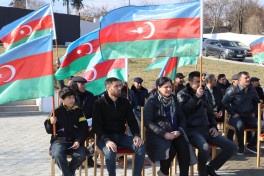 Köç karvanları Xocalının Şuşakənd və Xanyurdu kəndlərinə çatıb, açarlar təqdim olunub - FOTO 