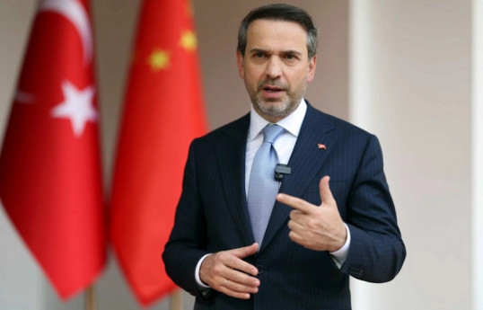 Türkiyənin energetika və təbii sərvətlər naziri Alparslan Bayraktar