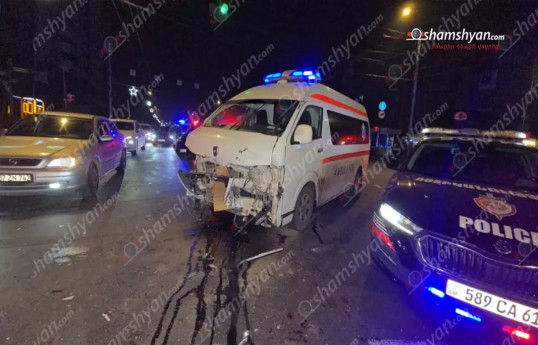 İrəvanda altı avtomobil toqquşub, 5 nəfər xəsarət alıb