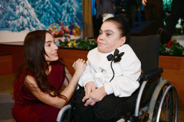 Leyla Əliyeva və Alena Əliyeva DOST İnklüziv İnkişaf və Yaradıcılıq Mərkəzini ziyarət ediblər - FOTO 