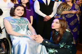 Leyla Əliyeva və Alena Əliyeva DOST İnklüziv İnkişaf və Yaradıcılıq Mərkəzini ziyarət ediblər - FOTO 