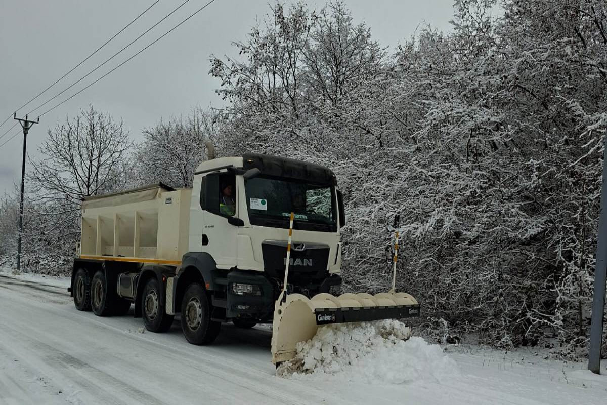 Ağdərədə yollar xüsusi texnikalarla təmizlənir  - FOTOLENT 