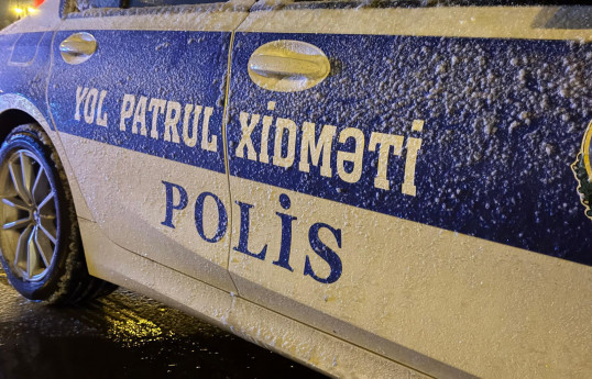 Polis şaxtalı hava şəraiti ilə əlaqədar gücləndirilmiş rejimdə xidmət aparır