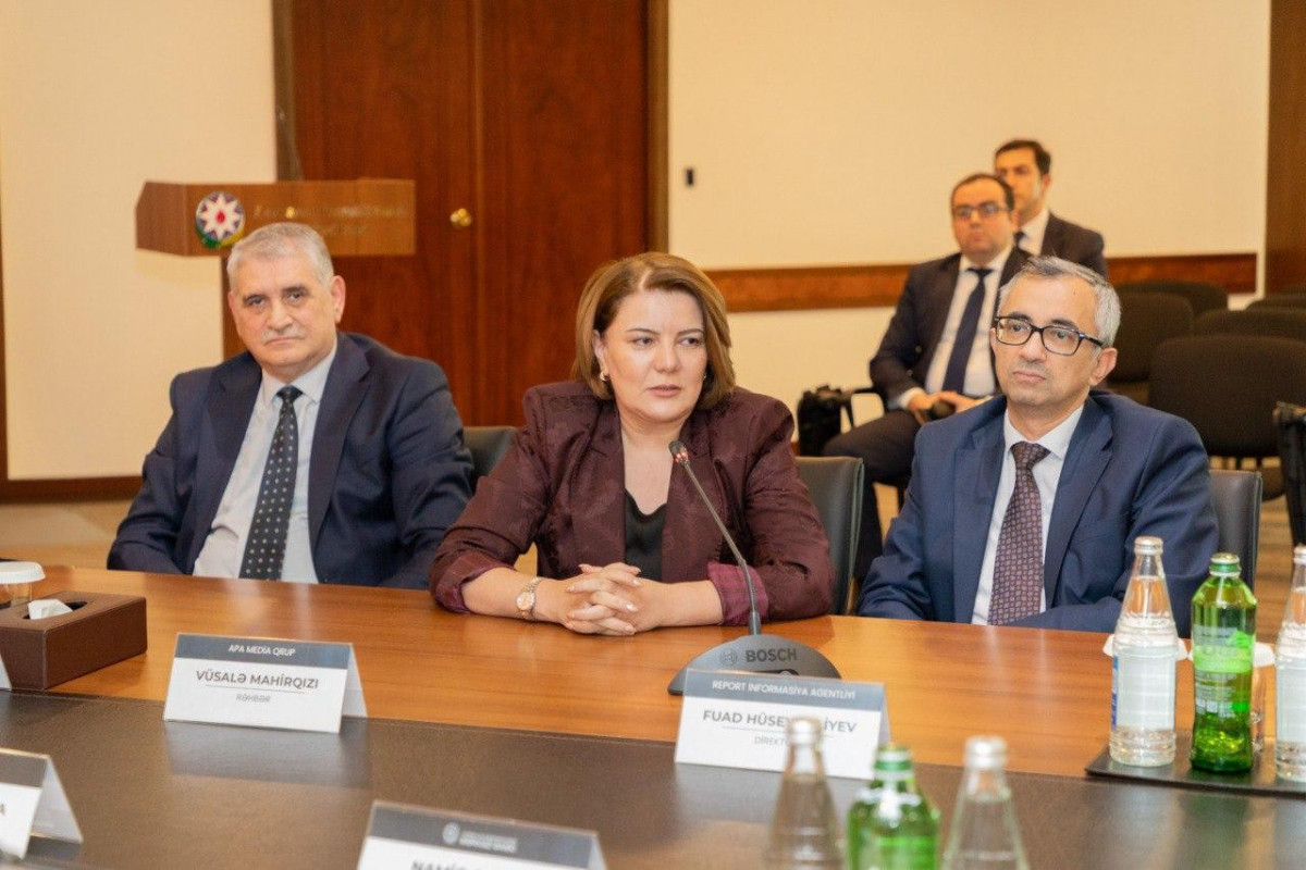 Mərkəzi Bankın BSU-da iqtisadi jurnalistika ilə bağlı təlimi yekunlaşıb - FOTO 