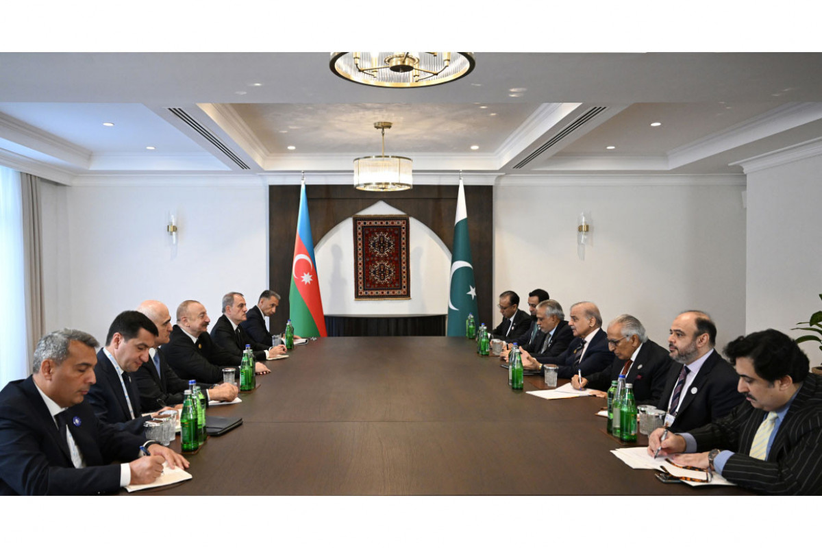 Azərbaycan Prezidenti Xankəndidə Pakistanın Baş naziri ilə görüşüb - FOTO 
