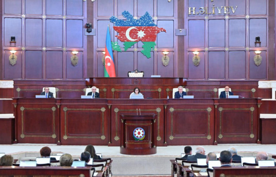 Konstitusiya Məhkəməsinin yeni təyin olunmuş hakimləri Milli Məclisdə and içib