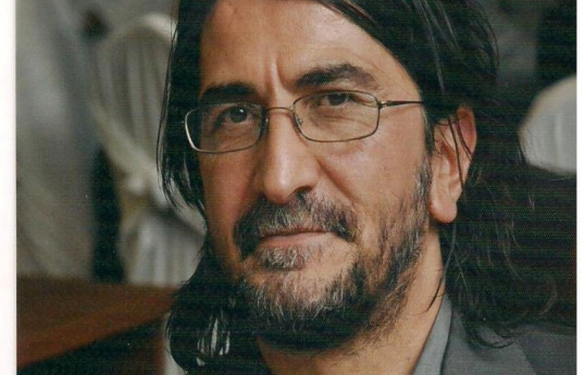 Türkiyəli jurnalist Nihat Genç vəfat edib