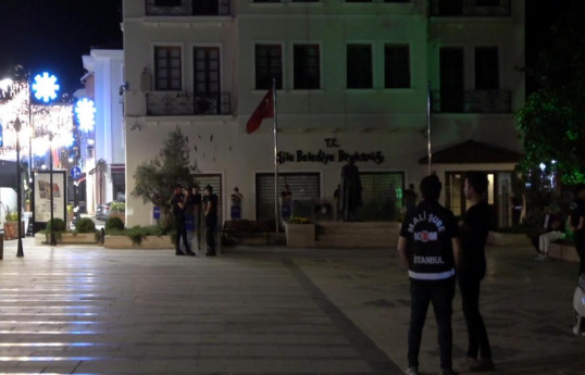 İstanbulda daha bir bələdiyyə sədri saxlanılıb