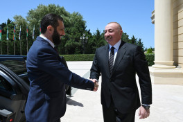 President Ilham Aliyev met with Transitional President of Syria-UPDATED 