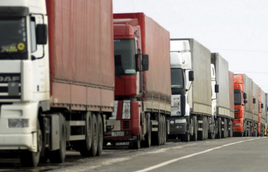 Xarici yük avtomobillərinin yol vergisindən azad olunması qaydası təsdiqlənib