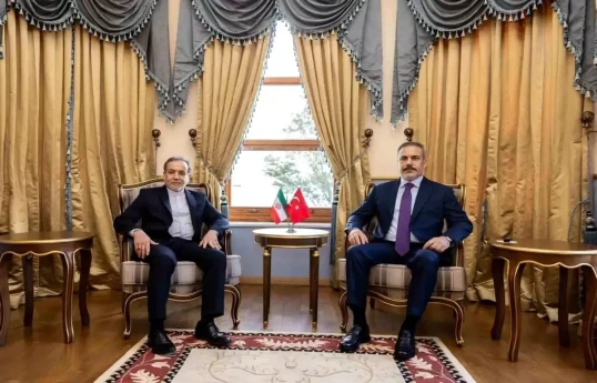 Hakan Fidan Abbas Araqçi ilə Suriyadakı prosesləri müzakirə edib