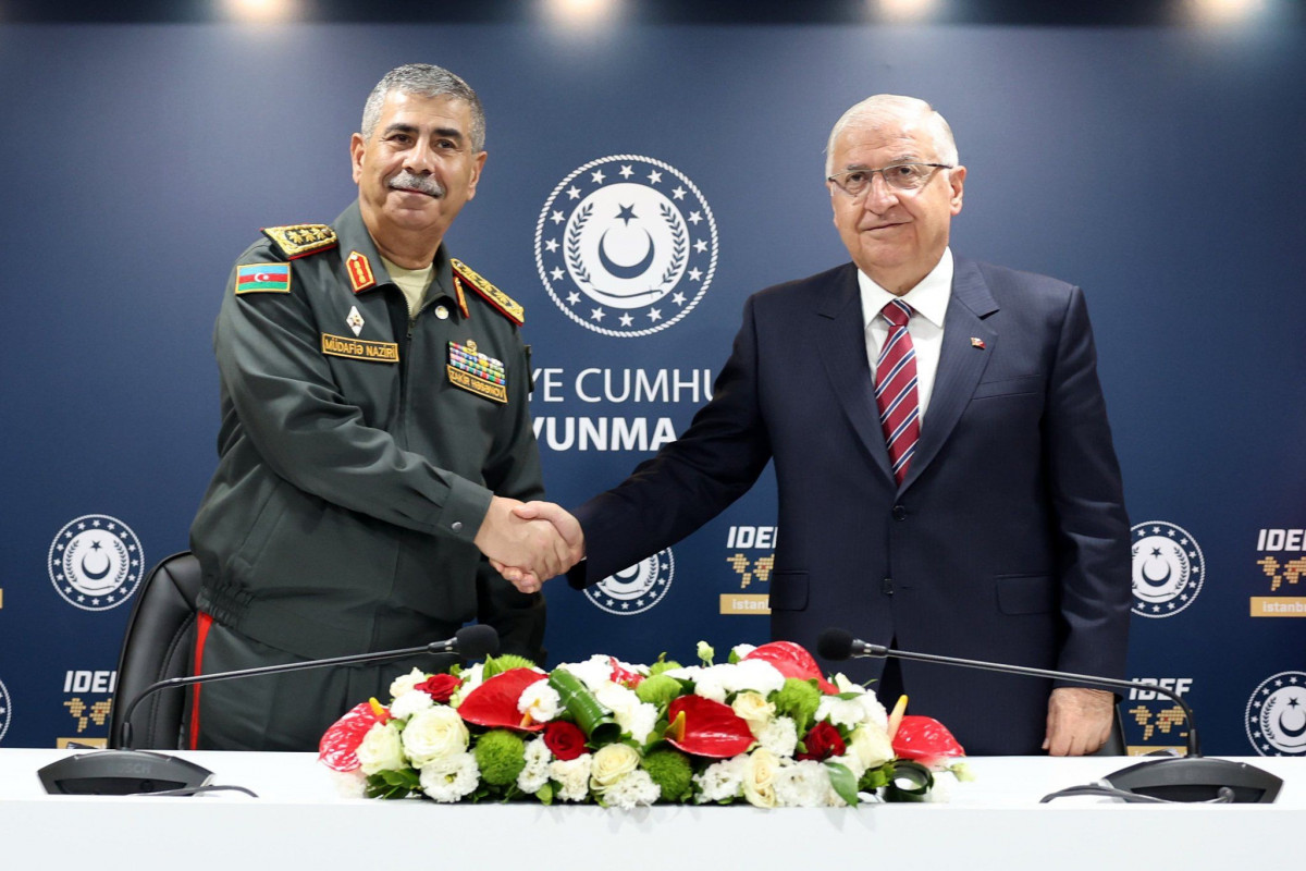 Azərbaycan və Türkiyə müdafiə nazirləri görüşüb, memorandum imzalanıb - YENİLƏNİB 