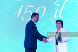 Bir qrup jurnalistə “Azərbaycan milli mətbuatının 150 illiyi” yubiley medalı təqdim olunub