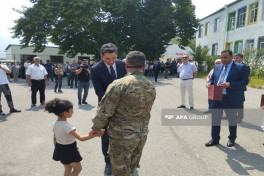 Növbəti köç karvanı Ağdərənin Həsənriz kəndinə çatıb, açarlar təqdim olunub - FOTO  - YENİLƏNİB-1  - VİDEO 