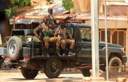 Burkina Fasoda silahlı hücum zamanı  50 hərbçi həlak olub