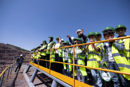 “AzerGold”un əməkdaşlarının övladları üçün qızıl mədəninə ekskursiya təşkil edilib - FOTO 