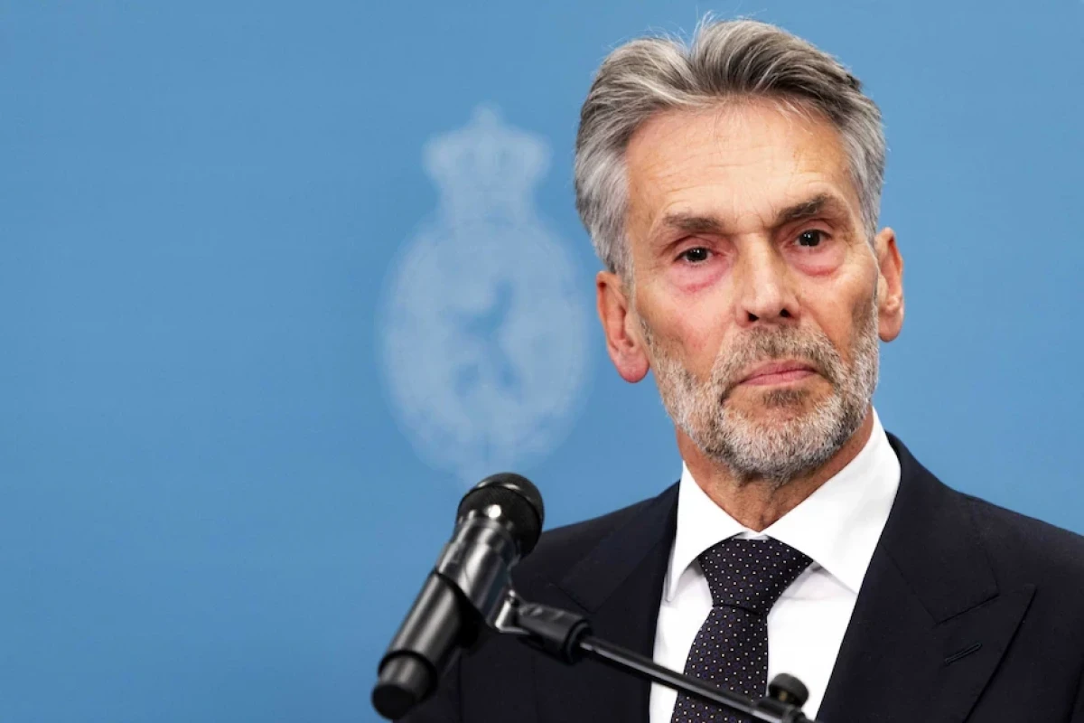 Niderlandın Baş naziri Dik Şuf