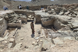 Naxçıvanda arxeoloji qazıntı aparılıb, 10 nəfərə yaxın insanın qalıqları aşkarlanıb